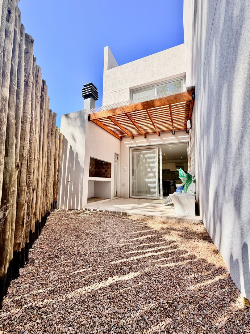 Duplex en Venta en Del Cazon 7 Y 17, Las Dunas, Monte Hermoso - Bahía Blanca Propiedades | SITIO OFICIAL l