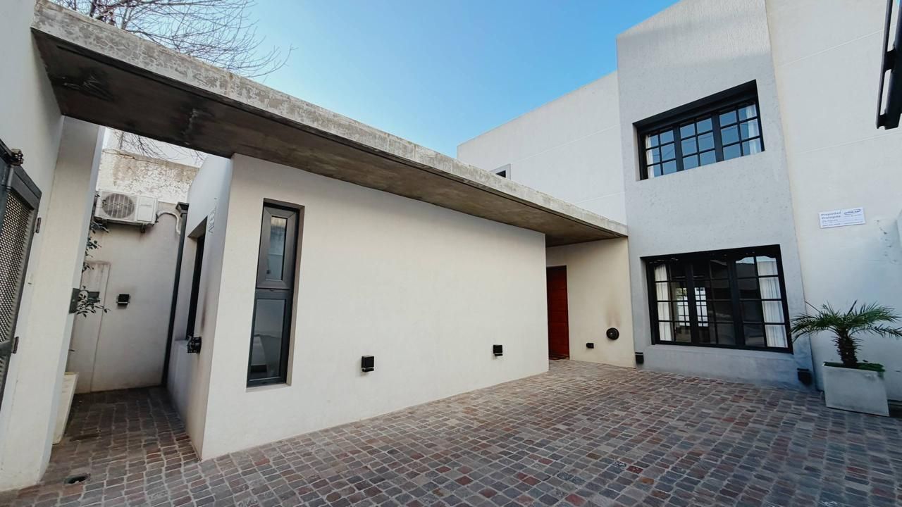 Casa en Venta en Hipolito Irigoyen 805, Macrocentro, Bahía Blanca - Bahía Blanca Propiedades | SITIO OFICIAL l