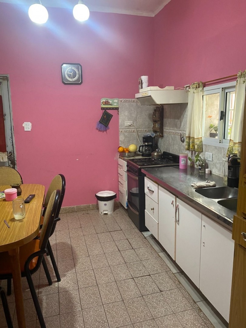 Casa + Departamento en Venta en Avenida Arias 2000, Villa Rosas, Bahía Blanca - Bahía Blanca Propiedades | SITIO OFICIAL l