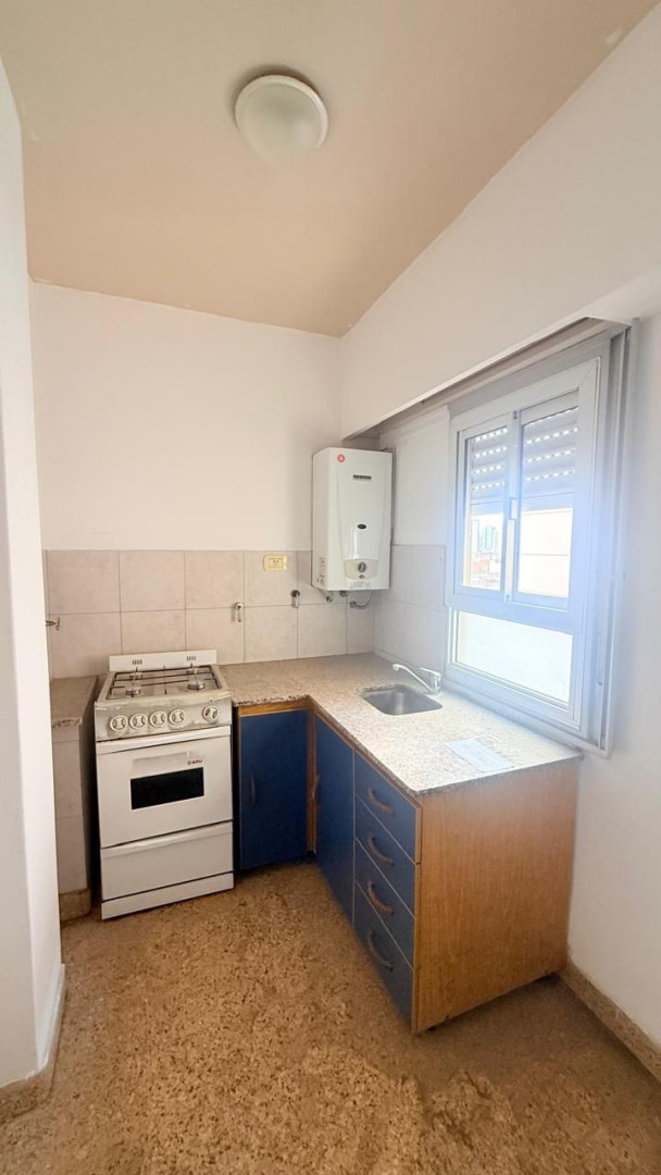 Departamento en Alquiler en Thompson 94, Macrocentro, Bahía Blanca - Bahía Blanca Propiedades | SITIO OFICIAL l
