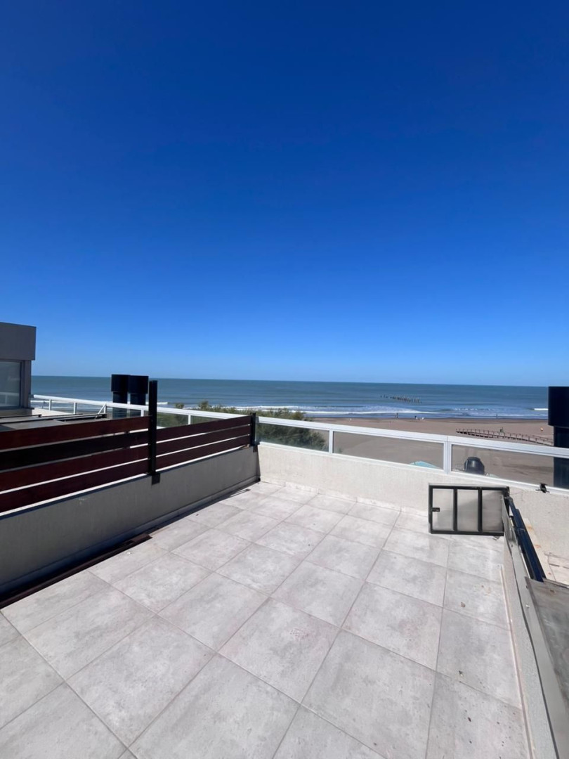 Triplex en Venta en MALVINAS, 33, Las Dunas, Monte Hermoso - Bahía Blanca Propiedades | SITIO OFICIAL l