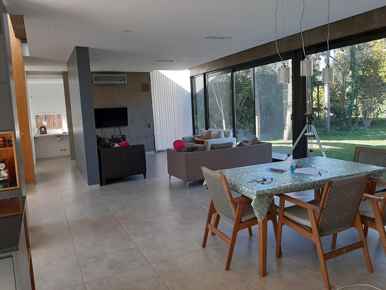 Casa en Alquiler en Club El Carmen,  Berazategui - Bahía Blanca Propiedades | SITIO OFICIAL l