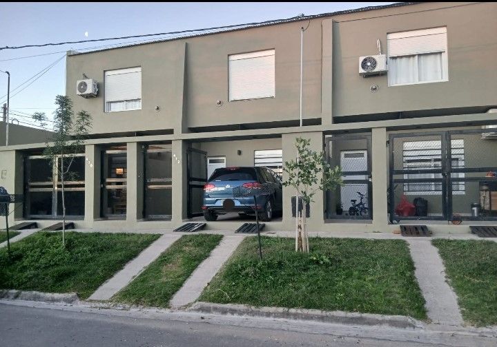 Duplex en Venta en Baigorria 412, La Falda, Bahía Blanca - Bahía Blanca Propiedades | SITIO OFICIAL l