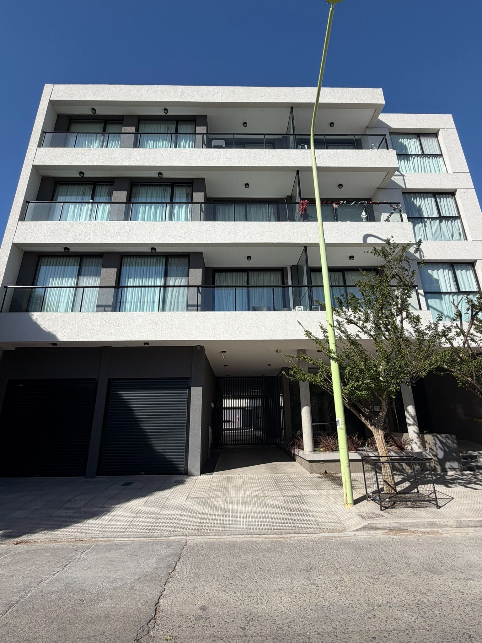 Cochera en Venta en Thompson 333,  Bahía Blanca - Bahía Blanca Propiedades | SITIO OFICIAL l