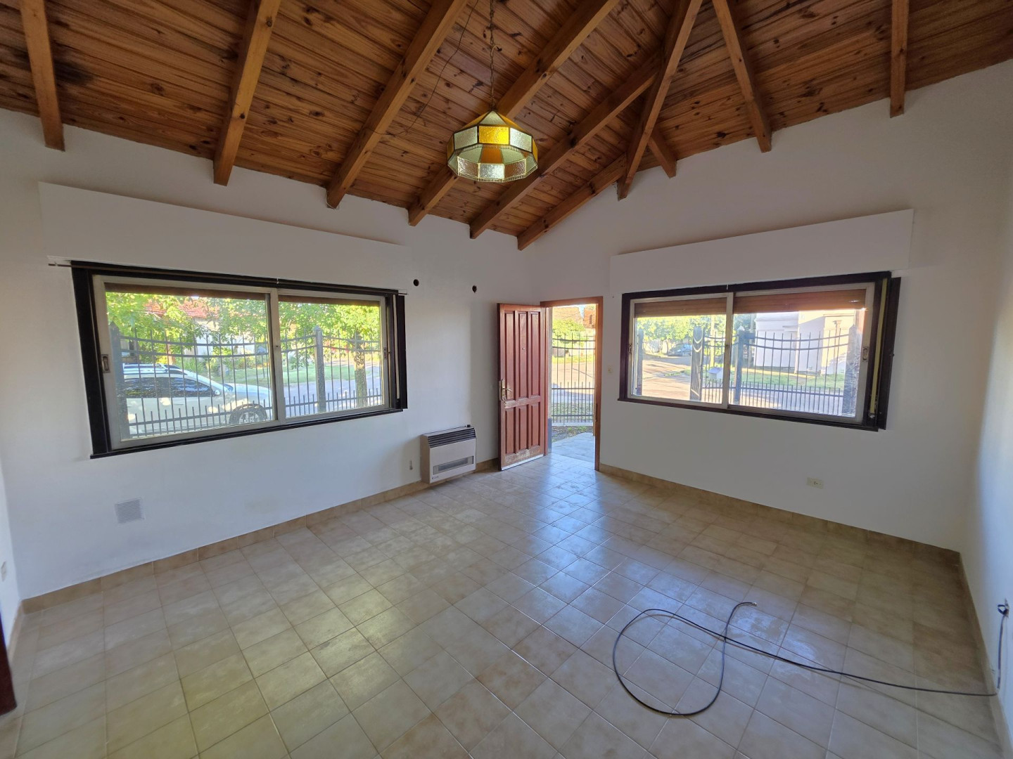 Casa en Alquiler en Francia 1096, Kilometro 5, Bahía Blanca - Bahía Blanca Propiedades | SITIO OFICIAL l