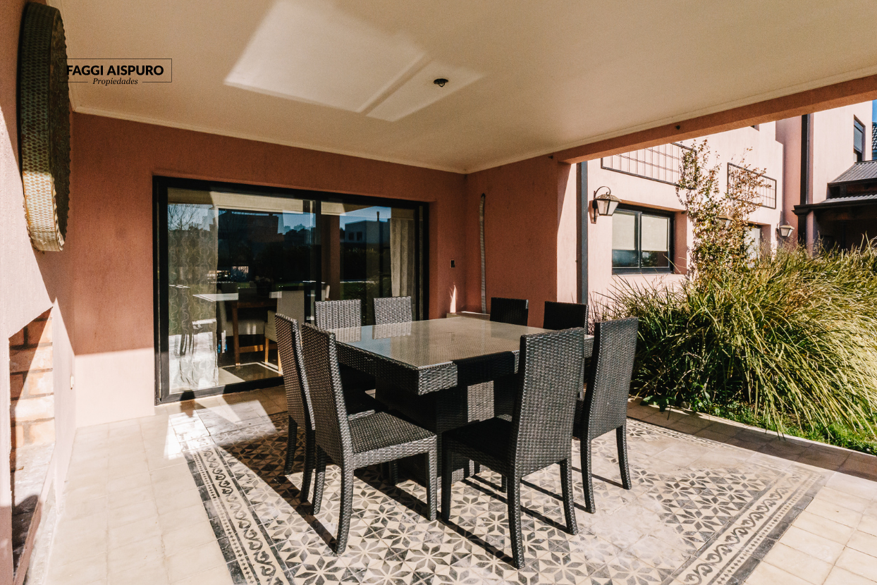 Casa en Venta en Rodolfo Kusch 1000, La Reserva, Bahía Blanca - Bahía Blanca Propiedades | SITIO OFICIAL l
