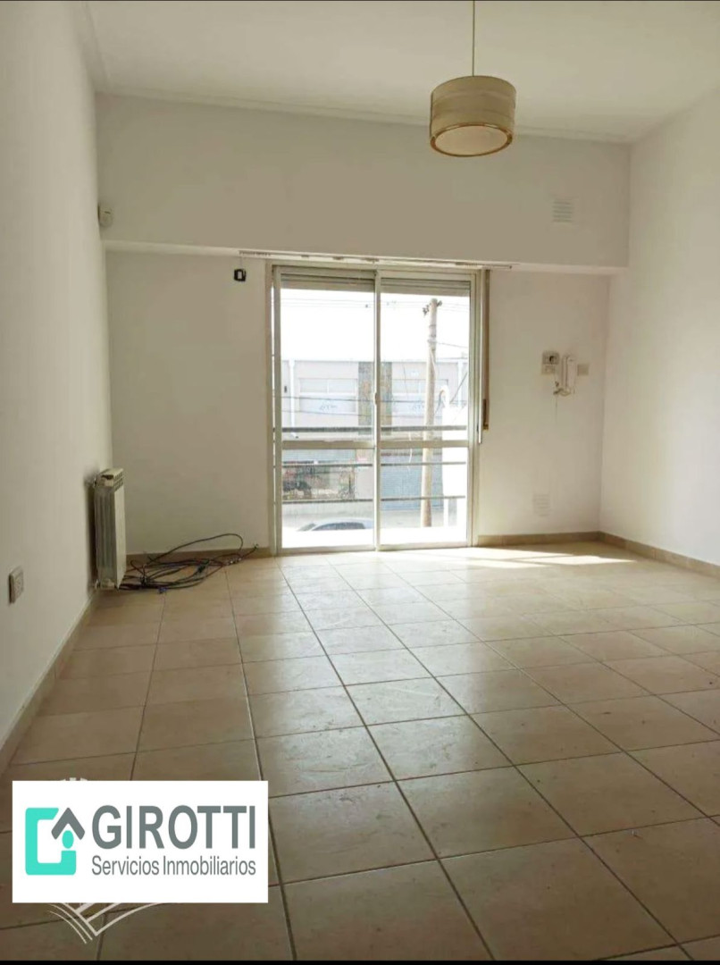 Triplex en Alquiler en Zelarrayan 2594, Los Almendros, Bahía Blanca - Bahía Blanca Propiedades | SITIO OFICIAL l