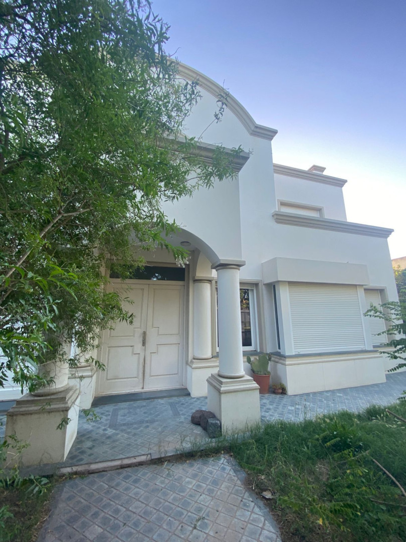 Casa en Venta en Dr. Alejandro Perez 2057, San Ignacio, Bahía Blanca - Bahía Blanca Propiedades | SITIO OFICIAL l