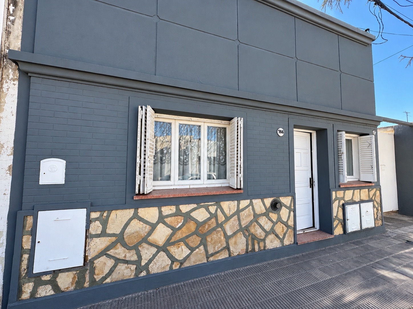 Casa en Alquiler en Azara 760, Tiro Federal, Bahía Blanca - Bahía Blanca Propiedades | SITIO OFICIAL l