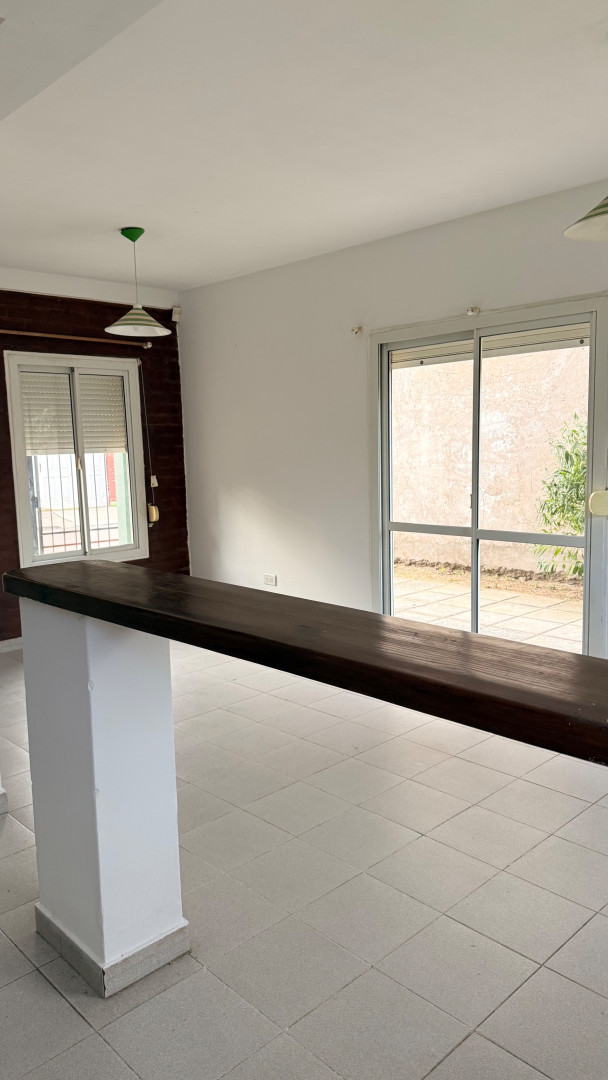 Casa en Alquiler en Pje Rita Rodríguez De Sagari Al 800, Luz y Fuerza, Bahía Blanca - Bahía Blanca Propiedades | SITIO OFICIAL l