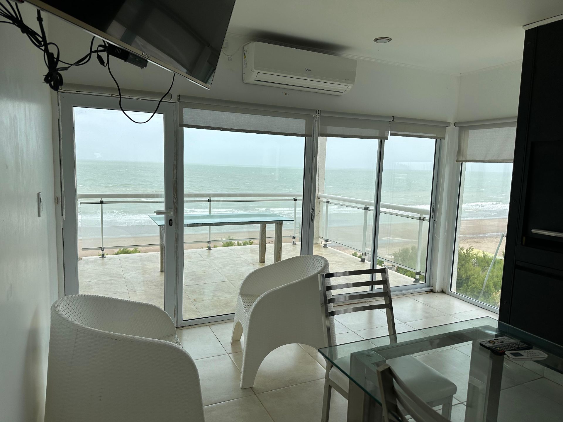 Semipiso  - por Día en Costanera Entre Ensenada Y Punta Indio , El Sauce, Monte Hermoso - Bahía Blanca Propiedades | SITIO OFICIAL l