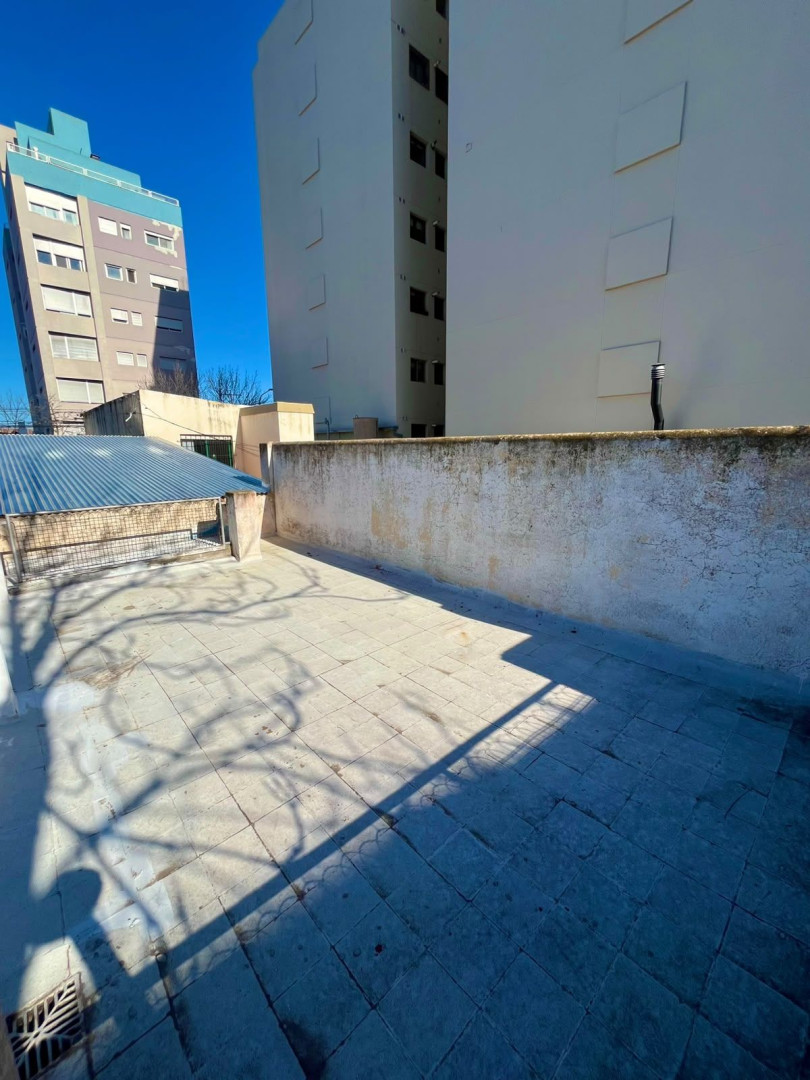 Casa en Alquiler en Alsina 688, Centro, Bahía Blanca - Bahía Blanca Propiedades | SITIO OFICIAL l