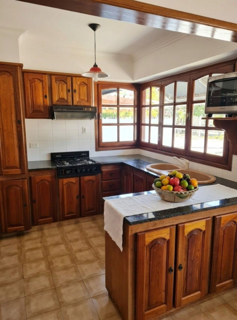 Casa en Venta en Bernardino Rivadavia 430,  Pigüe - Bahía Blanca Propiedades | SITIO OFICIAL l
