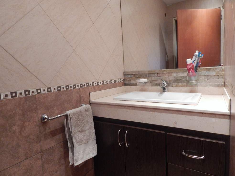 Casa en Venta en AVENENTE 623, 5 de Abril, Bahía Blanca - Bahía Blanca Propiedades | SITIO OFICIAL l
