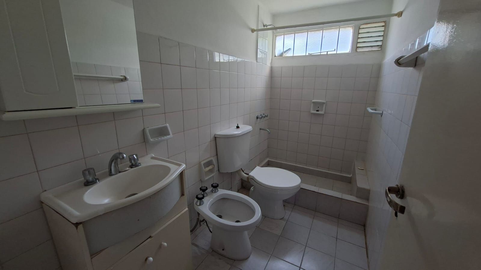 Departamento en Alquiler en Luis Piedra Buena 2995, Rucci, Bahía Blanca - Bahía Blanca Propiedades | SITIO OFICIAL l