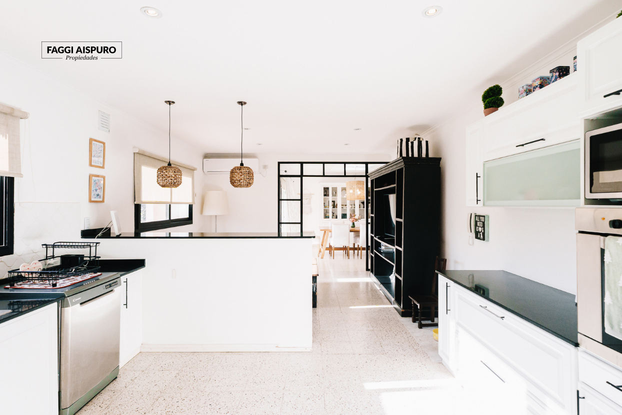Casa en Venta en Rodolfo Kusch 1000, La Reserva, Bahía Blanca - Bahía Blanca Propiedades | SITIO OFICIAL l
