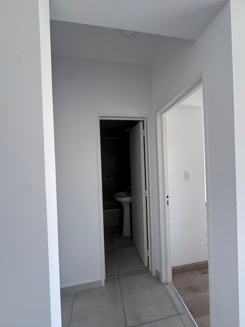 Departamento en Alquiler en Caronti 200, Centro, Bahía Blanca - Bahía Blanca Propiedades | SITIO OFICIAL l