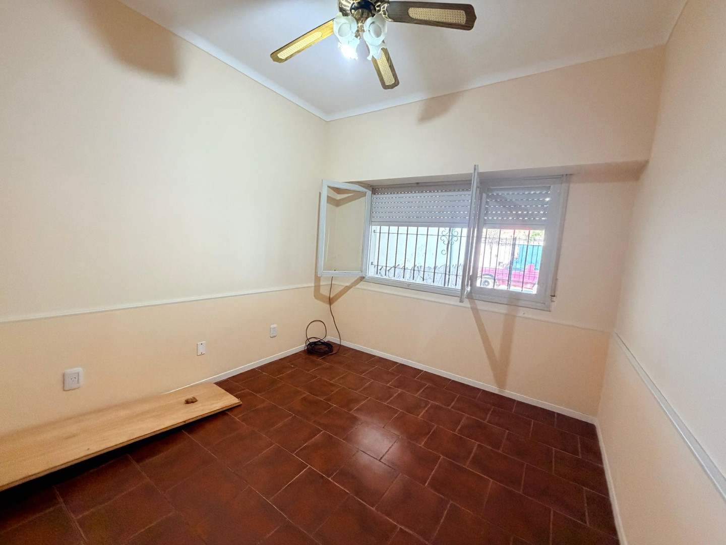 Casa en Alquiler en Estomba 2746, Los Almendros, Bahía Blanca - Bahía Blanca Propiedades | SITIO OFICIAL l