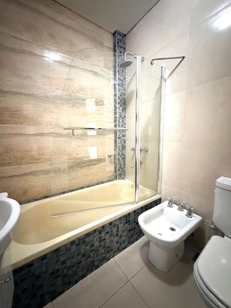 Casa en Alquiler en Emilio Rosas 2238,  Bahía Blanca - Bahía Blanca Propiedades | SITIO OFICIAL l