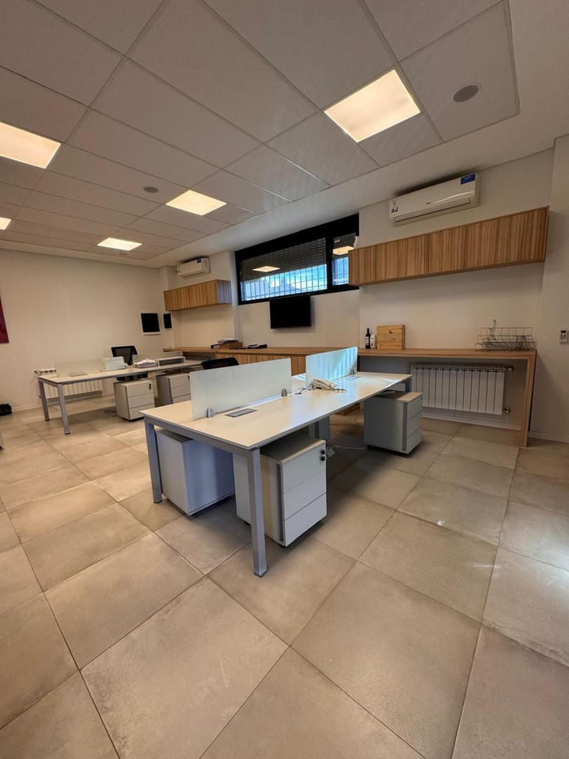 Oficina en Alquiler en Tomas Guido 2357,  Bahía Blanca - Bahía Blanca Propiedades | SITIO OFICIAL l