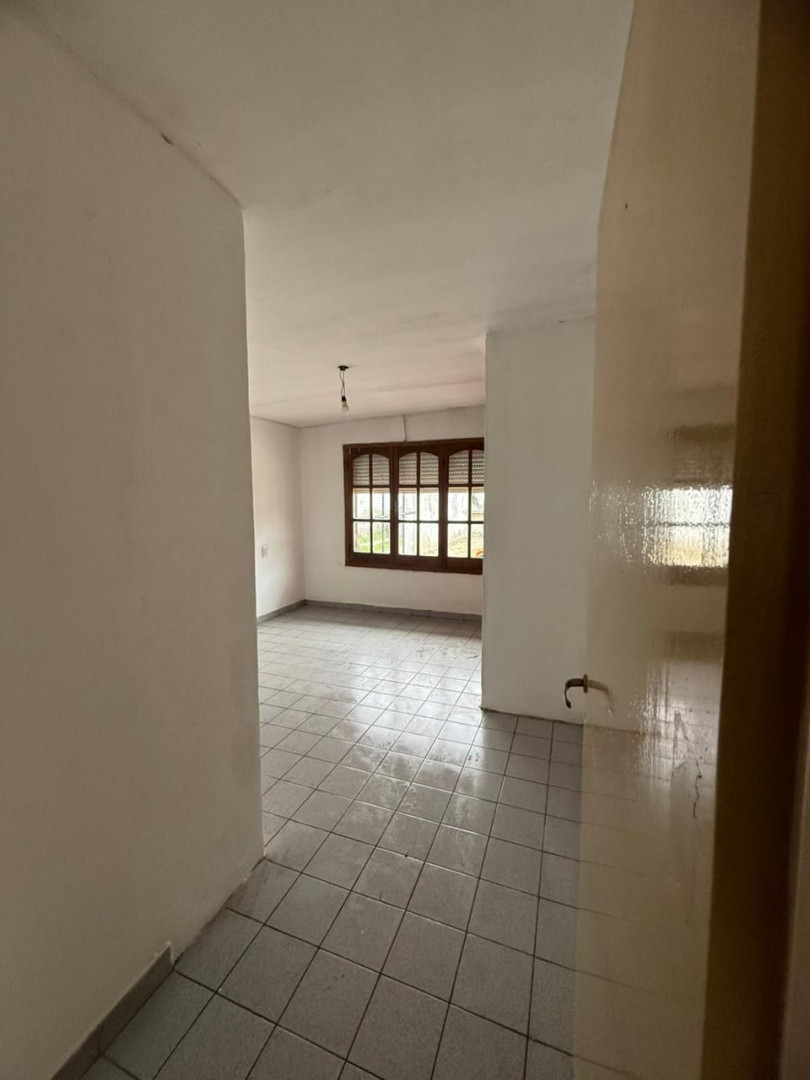 Casa en Alquiler en Venezuela 1100,  Bahía Blanca - Bahía Blanca Propiedades | SITIO OFICIAL l