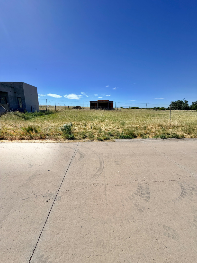 Terreno en Venta en Tres Picos Y Sampay, La Barranca , Bahía Blanca - Bahía Blanca Propiedades | SITIO OFICIAL l