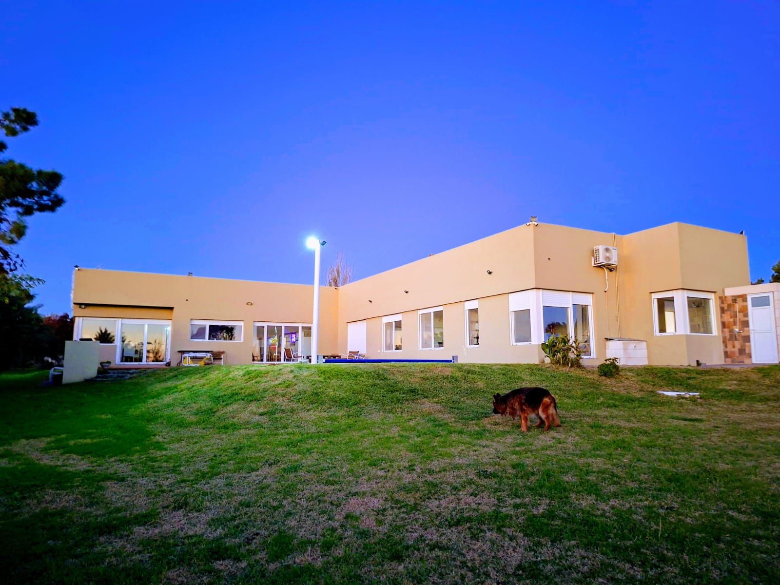 Casa en Venta en Eduardo Bambill, 950, Los Muñecos, Bahía Blanca - Bahía Blanca Propiedades | SITIO OFICIAL l