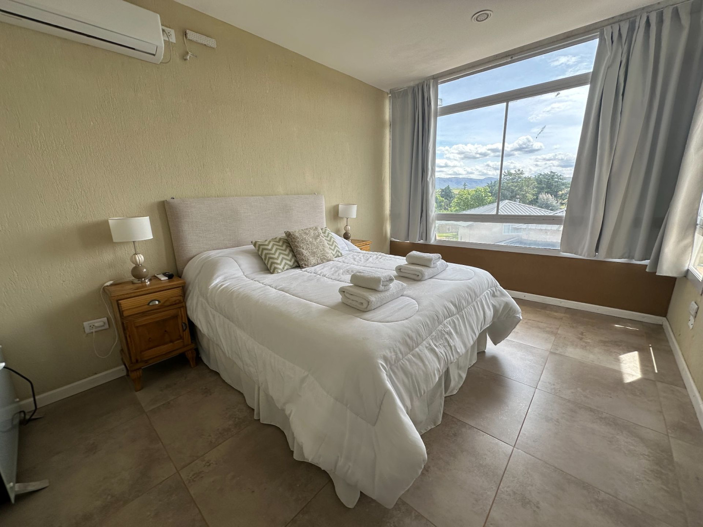 Casa + Departamento en Venta en Curamalal 552, San Bernardo , Sierra de  la Ventana - Bahía Blanca Propiedades | SITIO OFICIAL l