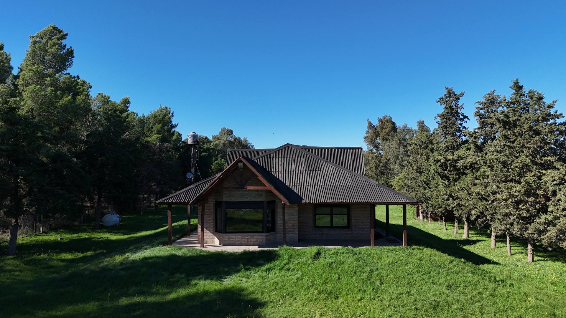 Casa en Venta en LUCIA MIRANDA 135, Los Chañares, Bahía Blanca - Bahía Blanca Propiedades | SITIO OFICIAL l