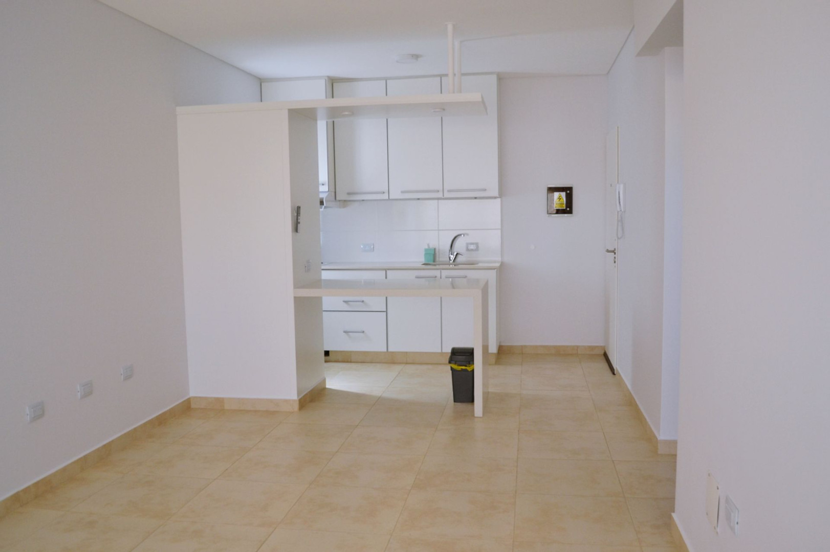 Departamento en Alquiler en Zelarrayan 133, Centro, Bahía Blanca - Bahía Blanca Propiedades | SITIO OFICIAL l