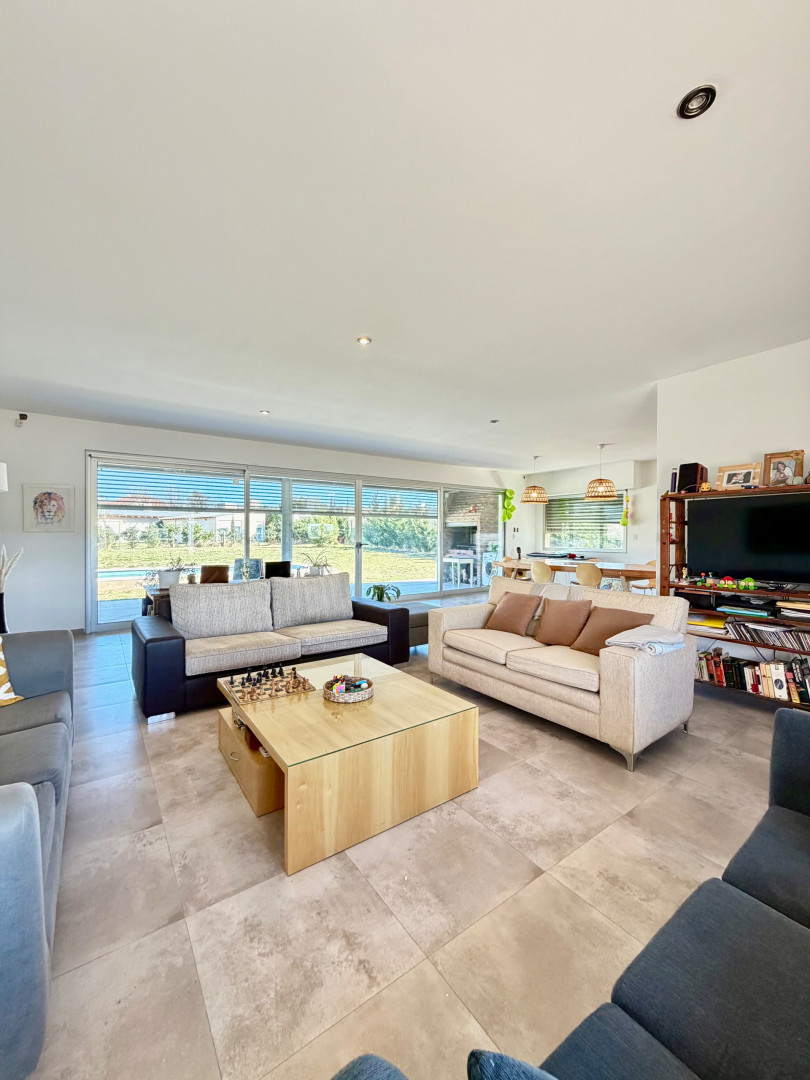 Casa en Venta en Rega Molina 2730, Parque Norte, Bahía Blanca - Bahía Blanca Propiedades | SITIO OFICIAL l