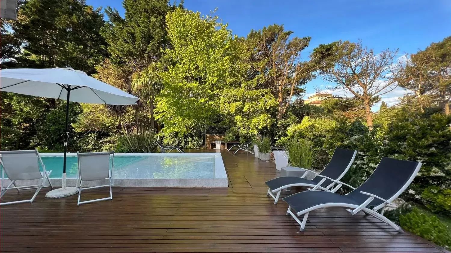 Casa en Venta en Avenida Las Acacias 524,  Pinamar - Bahía Blanca Propiedades | SITIO OFICIAL l