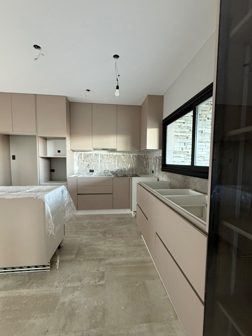 Casa en Venta en Lestonnac 800, El Maiten, Bahía Blanca - Bahía Blanca Propiedades | SITIO OFICIAL l