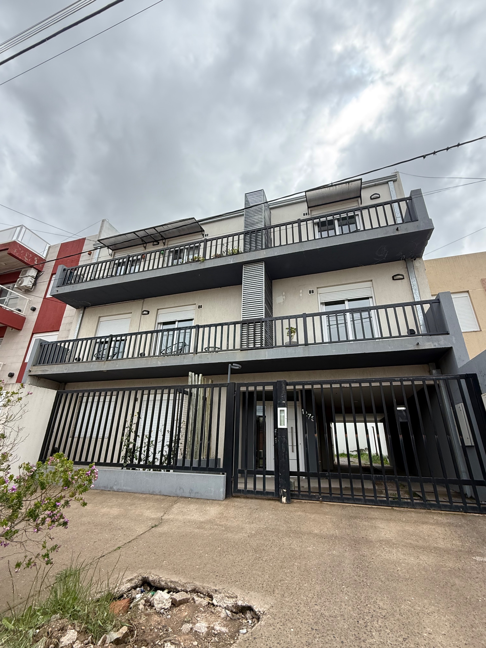 Departamento en Alquiler en Cuyo 1286, Villa Floresta, Bahía Blanca - Bahía Blanca Propiedades | SITIO OFICIAL l