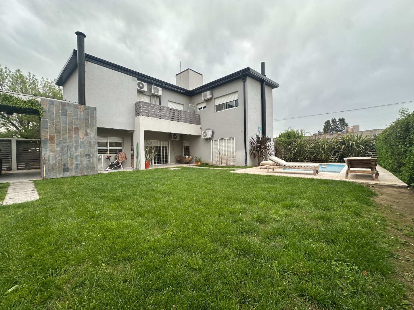 Casa en Venta en Los Adobes 500, Las Acacias, Bahía Blanca - Bahía Blanca Propiedades | SITIO OFICIAL l