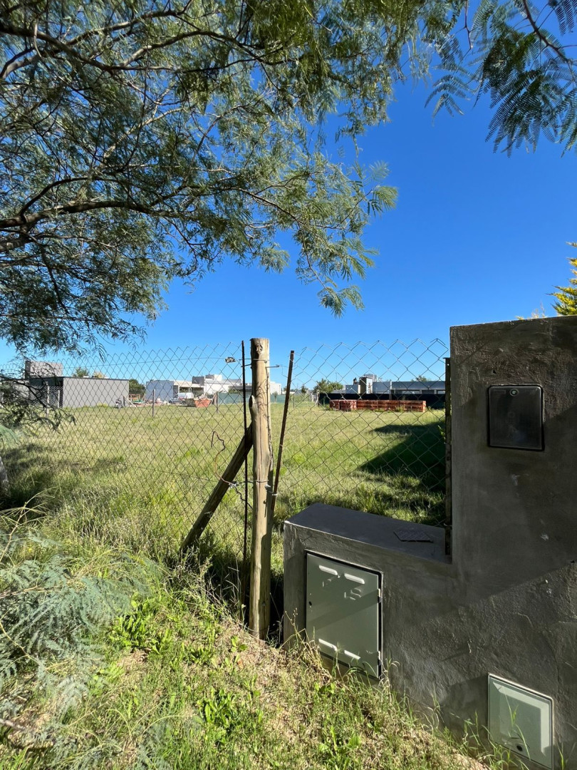 Terreno en Venta en Cortalezzi Y Laurdelino Cruz, Las Acacias, Bahía Blanca - Bahía Blanca Propiedades | SITIO OFICIAL l