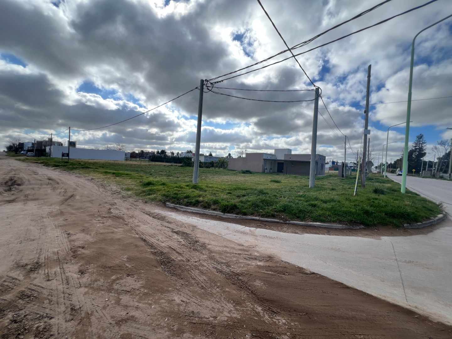 Terreno en Venta en Abat 1700, Altos del Pinar, Bahía Blanca - Bahía Blanca Propiedades | SITIO OFICIAL l