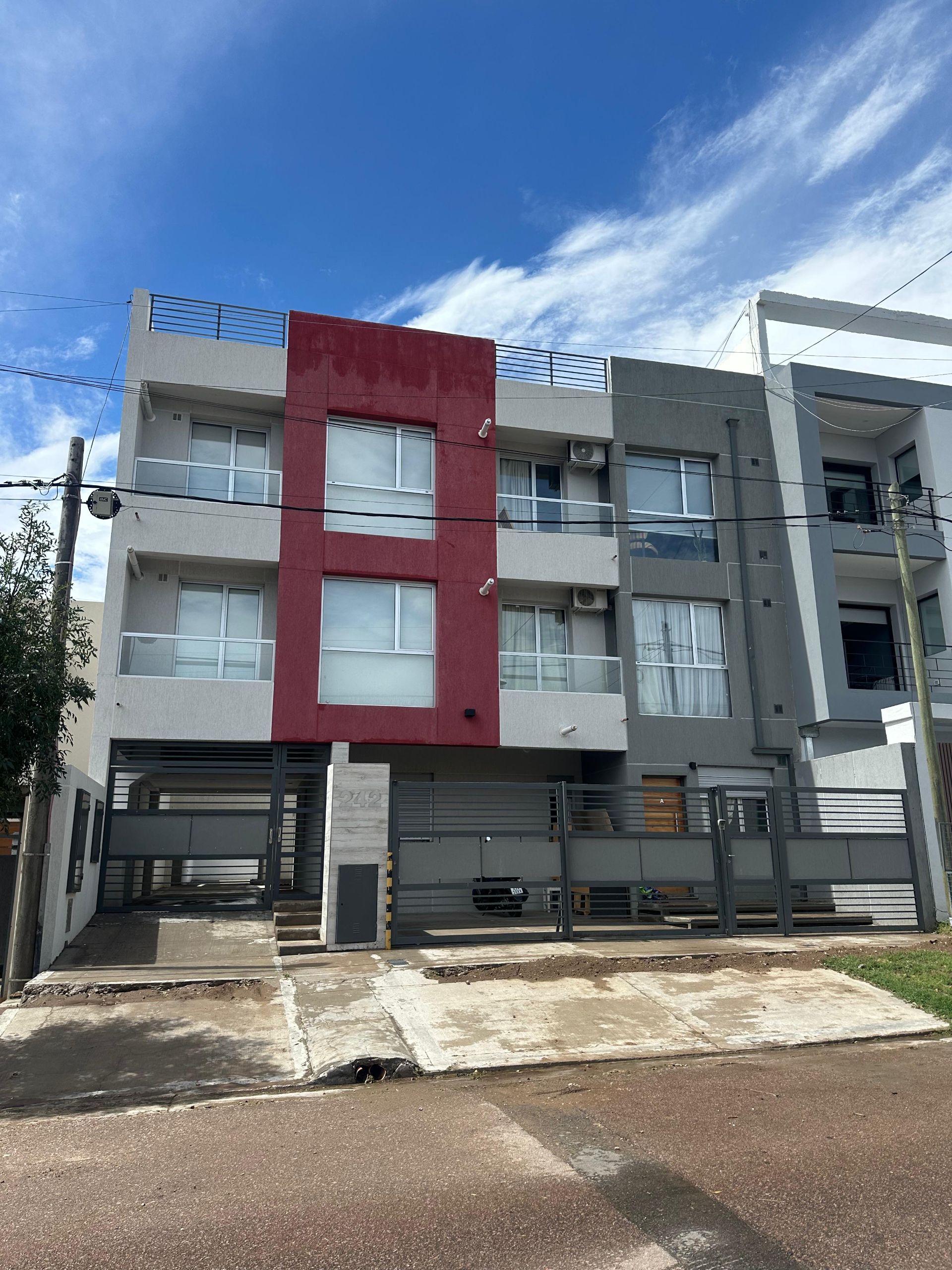 Departamento en Alquiler en Rojas 200, La Falda, Bahía Blanca - Bahía Blanca Propiedades | SITIO OFICIAL l