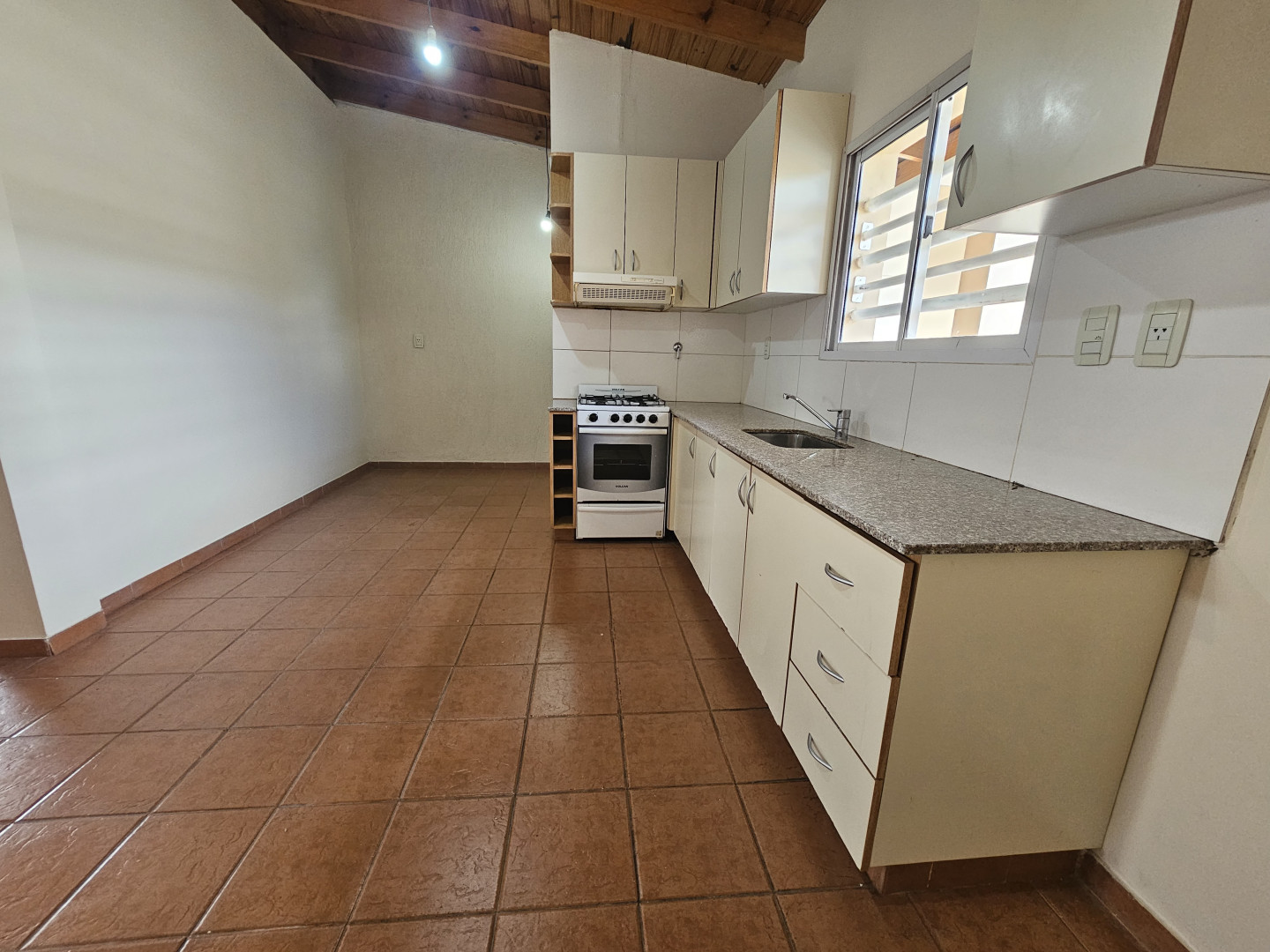 Departamento en Alquiler en Bolivia 663, Noroeste, Bahía Blanca - Bahía Blanca Propiedades | SITIO OFICIAL l