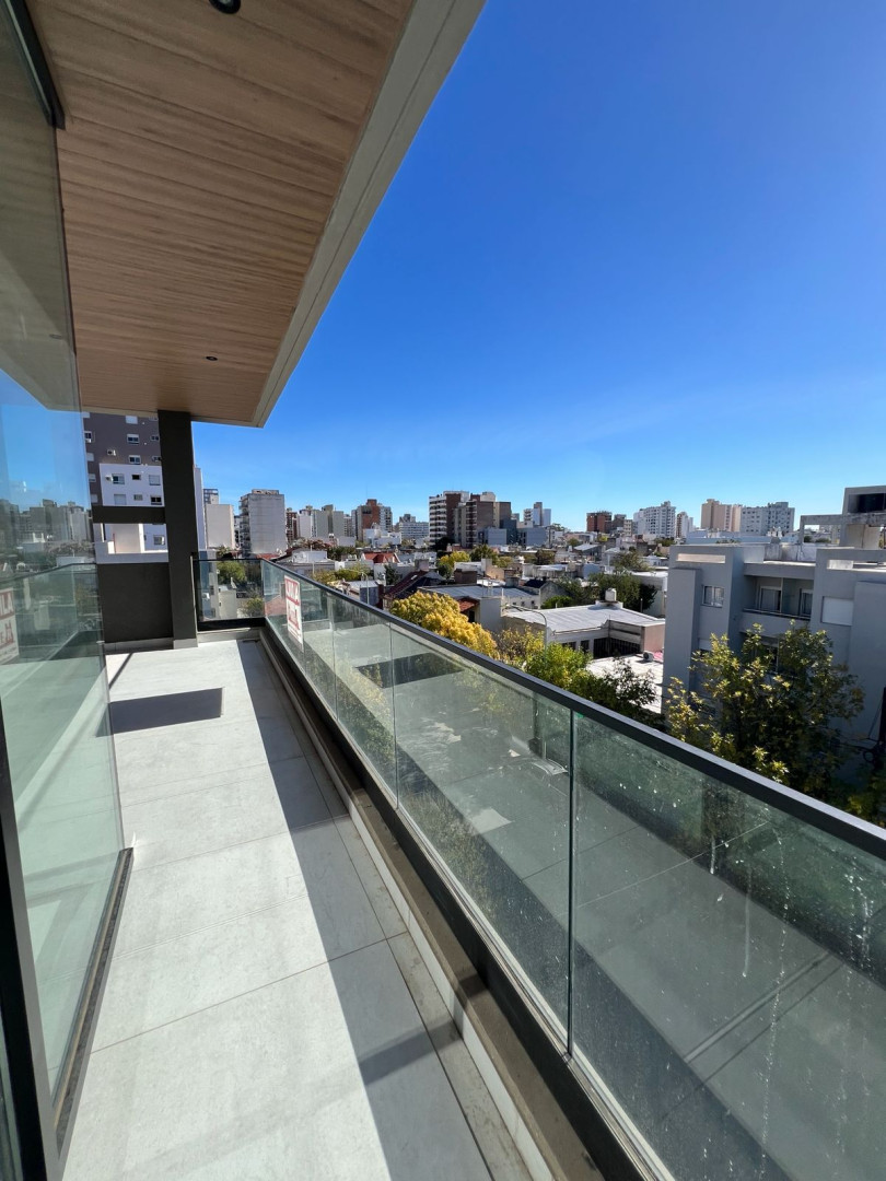 Piso en Alquiler en Caronti 457, Centro, Bahía Blanca - Bahía Blanca Propiedades | SITIO OFICIAL l