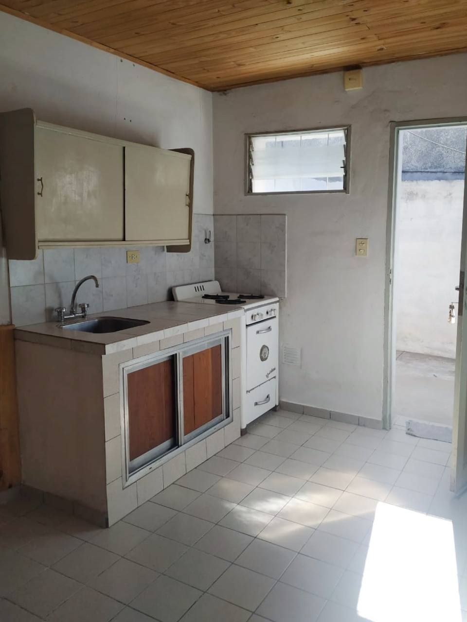 Departamento Interno en Alquiler en Pellegrini 700, Tiro Federal, Bahía Blanca - Bahía Blanca Propiedades | SITIO OFICIAL l