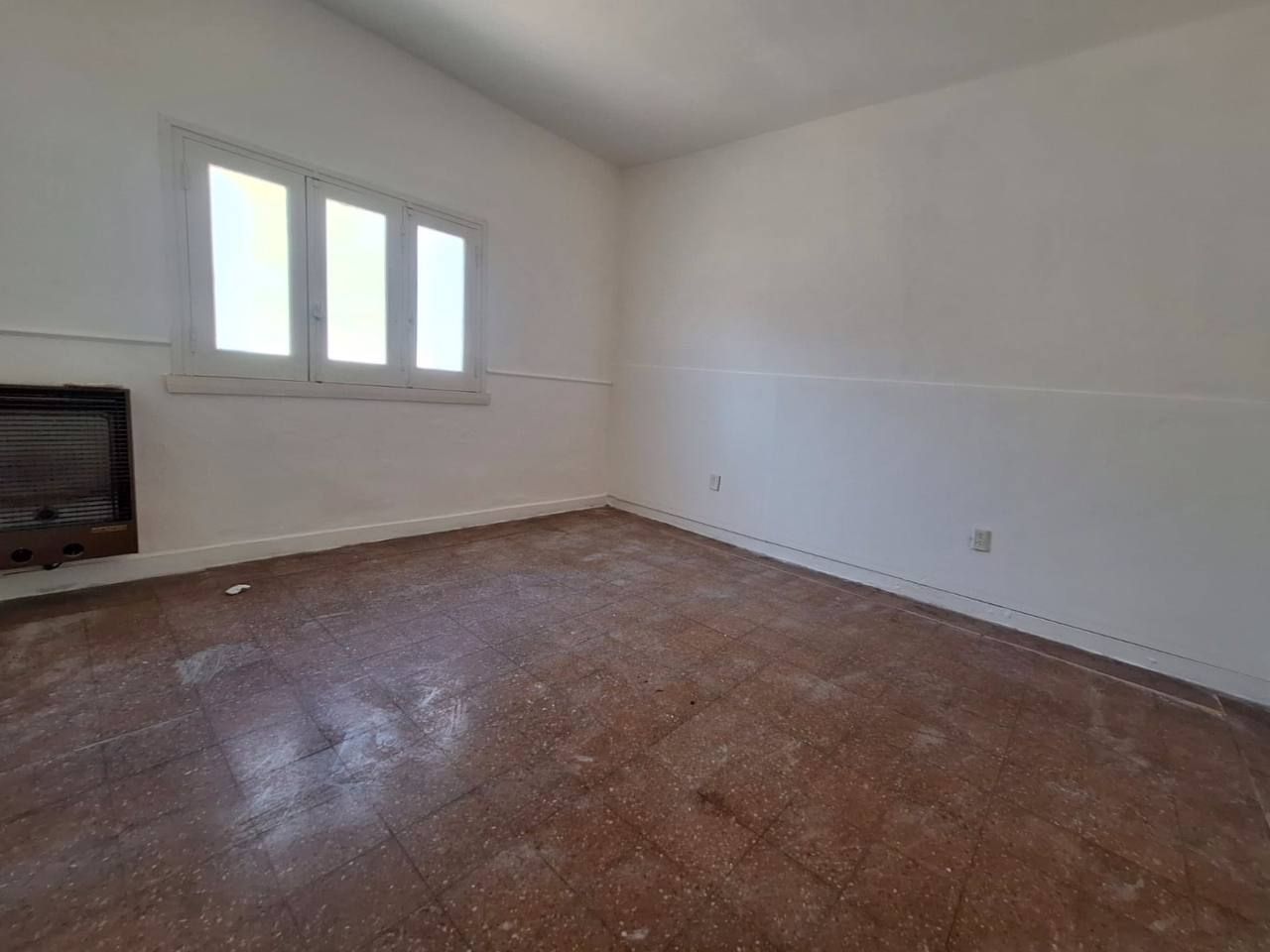 Casa en Alquiler en Yrigoyen 1100, La Falda, Bahía Blanca - Bahía Blanca Propiedades | SITIO OFICIAL l
