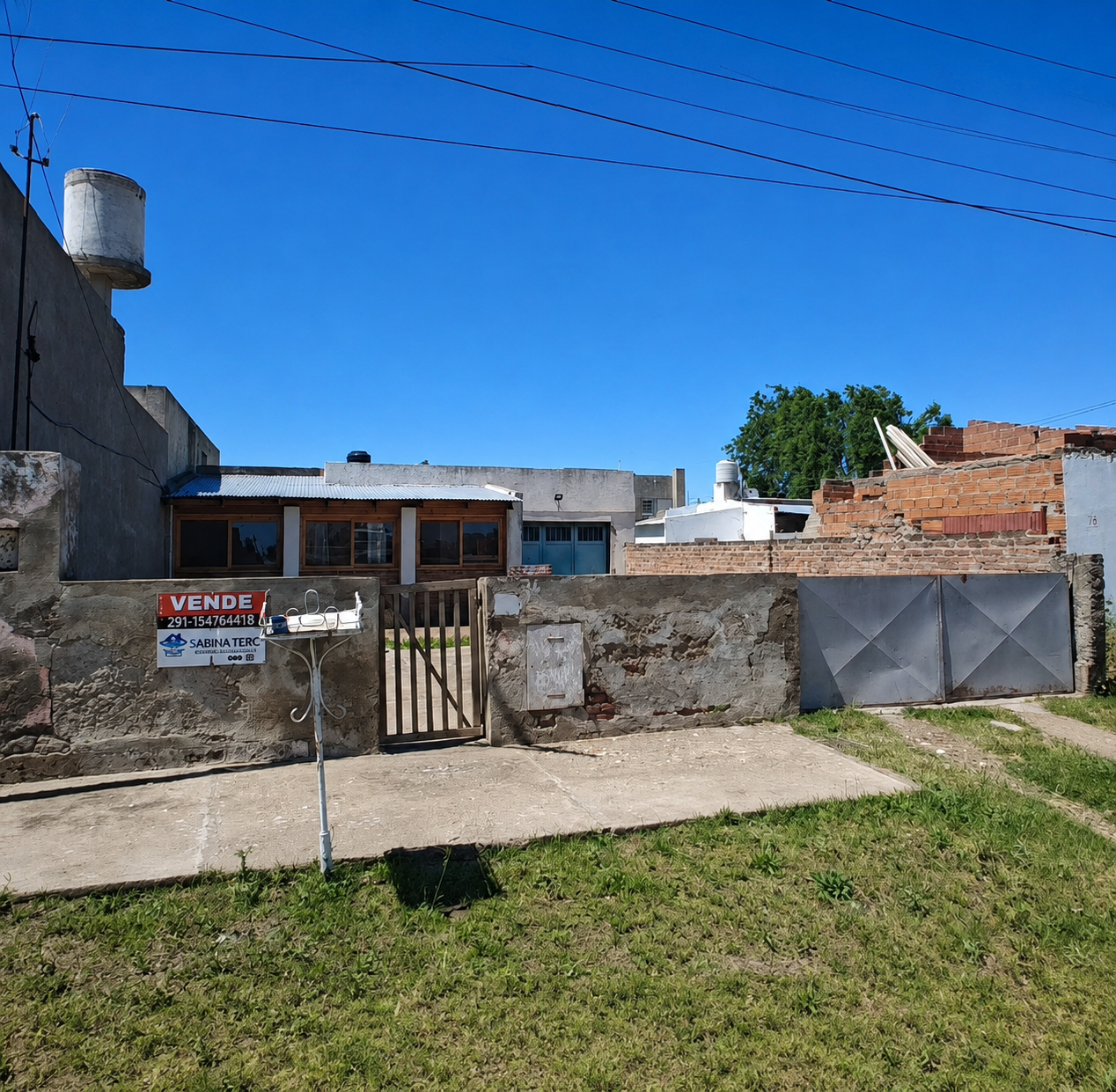 Casa en Venta en Prebistero Biggio 76, Los Almendros, Bahía Blanca - Bahía Blanca Propiedades | SITIO OFICIAL l