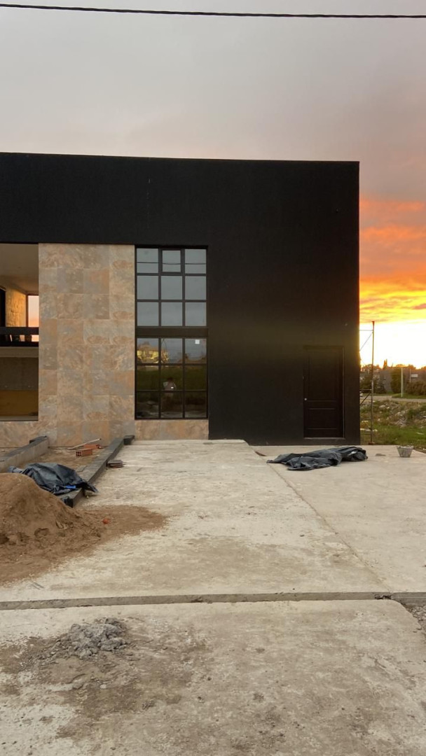 Loft en Venta en Luis Agote Y Tres Sargentos, Palos Verdes, Bahía Blanca - Bahía Blanca Propiedades | SITIO OFICIAL l