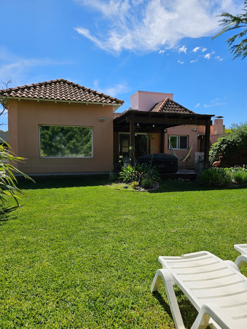 Casa en Venta  Bosque Alto, Bahía Blanca - Bahía Blanca Propiedades | SITIO OFICIAL l