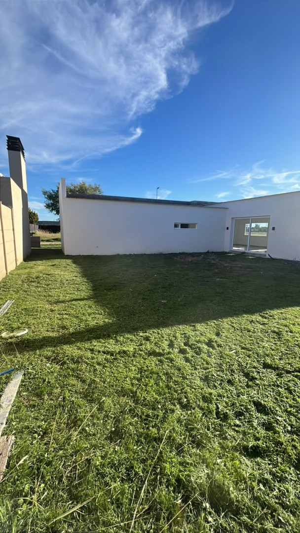 Casa en Venta en Charcas 5200, Las Acacias, Bahía Blanca - Bahía Blanca Propiedades | SITIO OFICIAL l