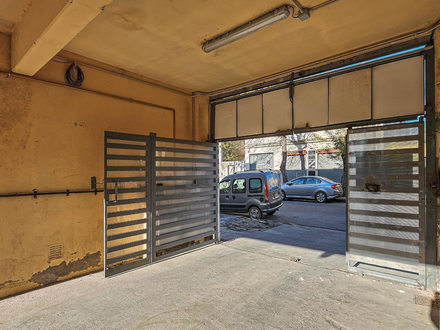Cochera en Venta en Tucuman 165, Centro, Bahía Blanca - Bahía Blanca Propiedades | SITIO OFICIAL l