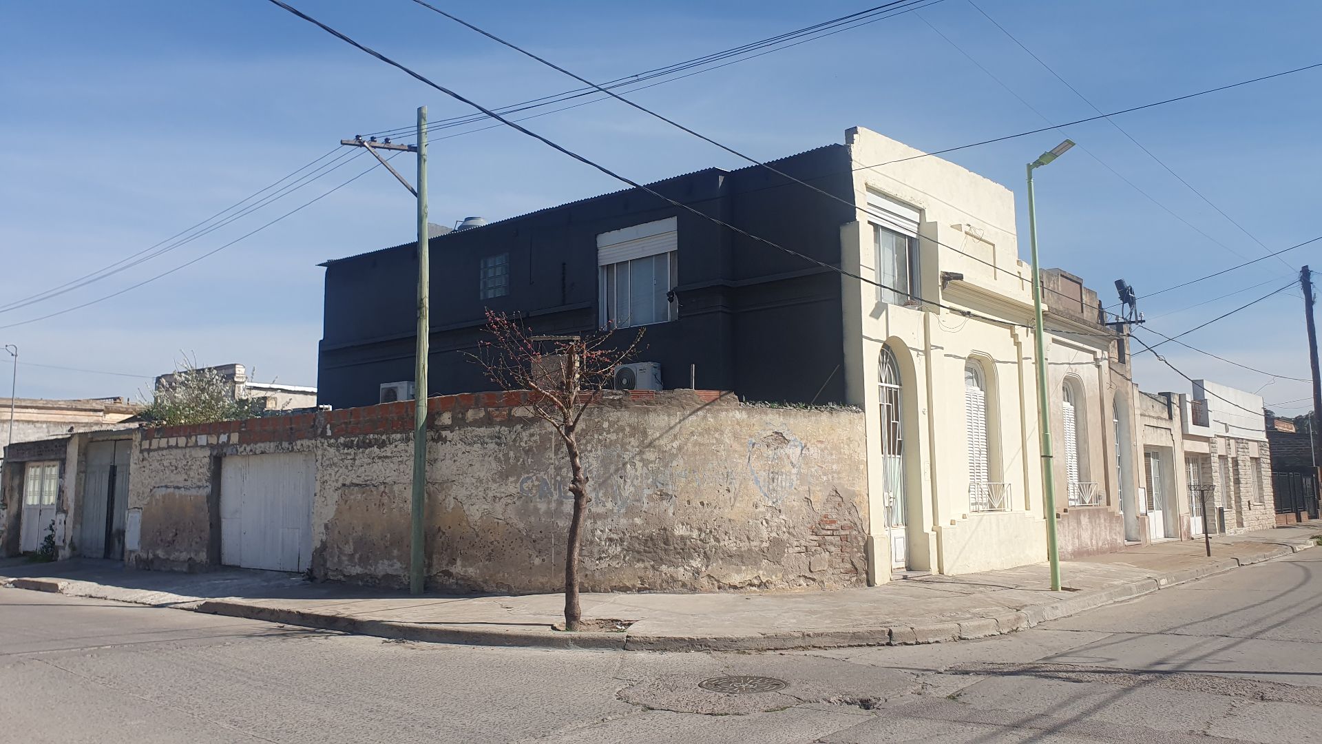 Casa en Venta en Libertad Y Emilio Rosas, Villa Rosas, Bahía Blanca - Bahía Blanca Propiedades | SITIO OFICIAL l