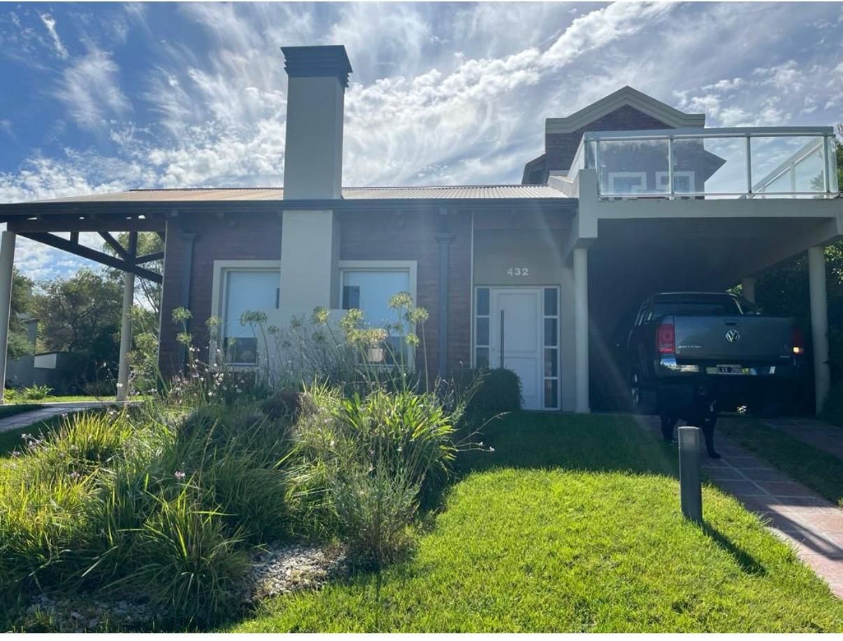 Casa en Venta en Sansot 400, Monte del Este, Monte Hermoso - Bahía Blanca Propiedades | SITIO OFICIAL l