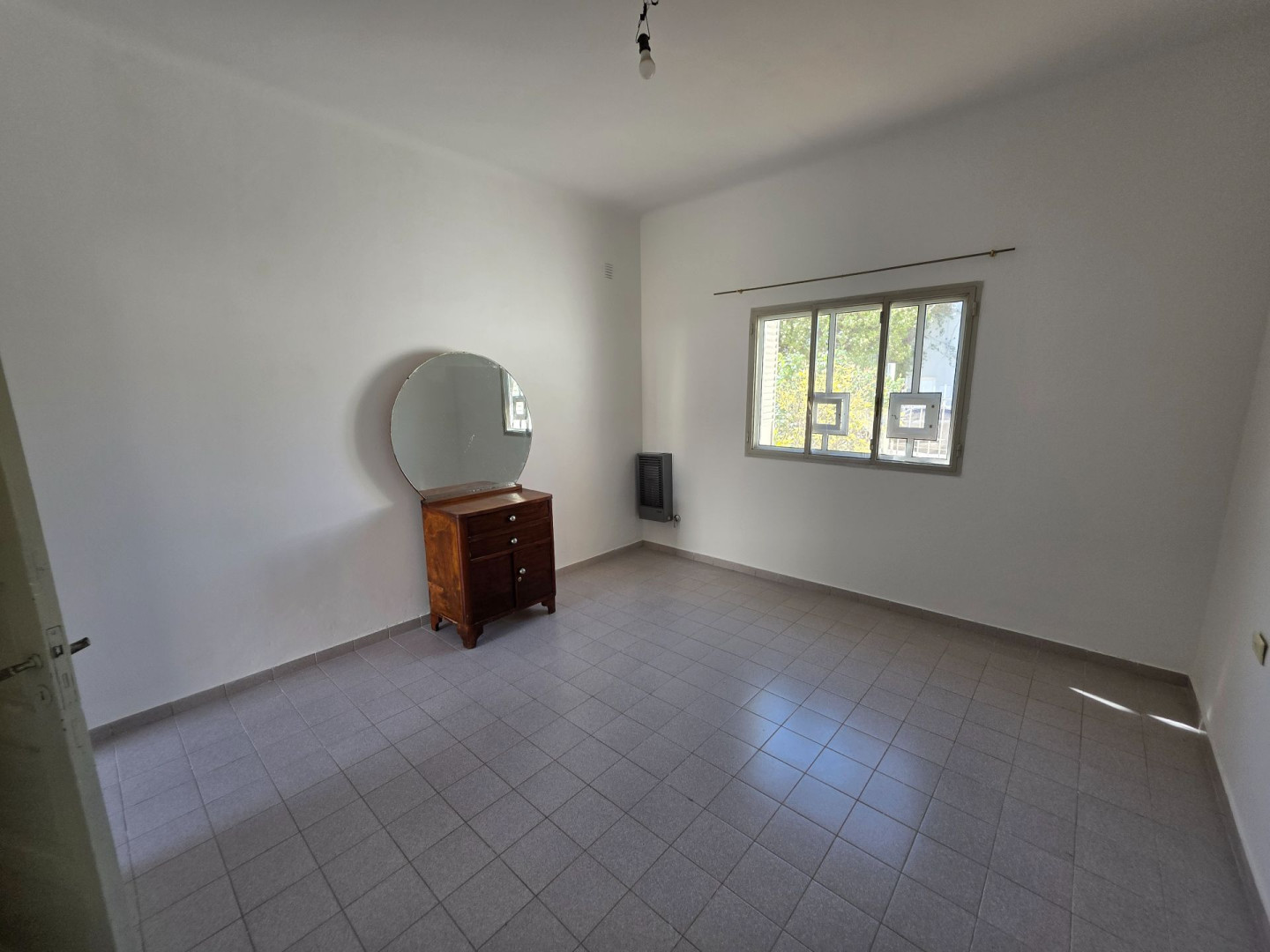 Casa en Alquiler en Alsina 1168, La Falda, Bahía Blanca - Bahía Blanca Propiedades | SITIO OFICIAL l